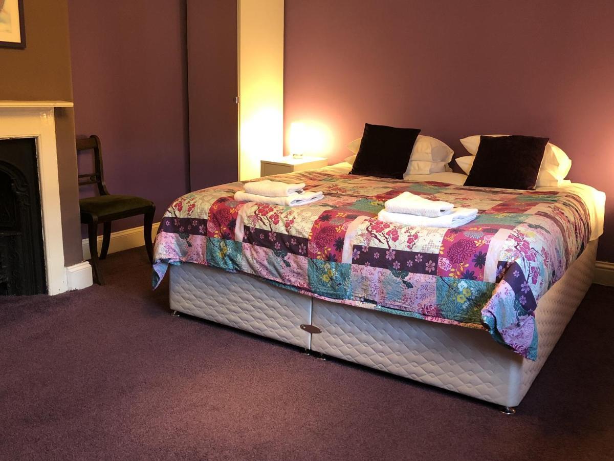 Circles Guest House Pewsey Buitenkant foto
